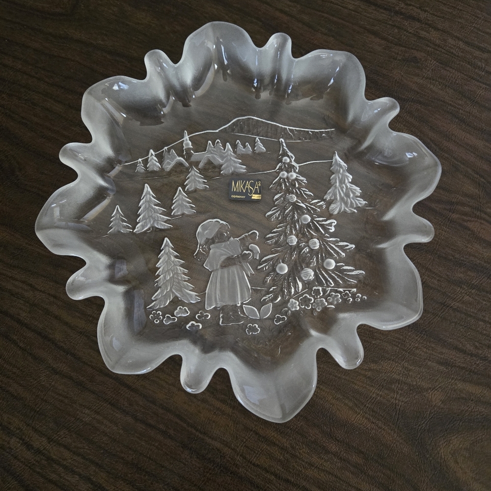 Mikasa Glass Christmas Holiday Themed Serving Platter